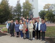 Rokiškio meras Antanas Vagonis pagerbė kraštiečio signataro Vlado Mirono atminimą Jelgavoje